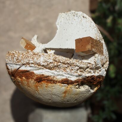 Broken Sphere - a Sculpture & Installation Artowrk by Parellada Art